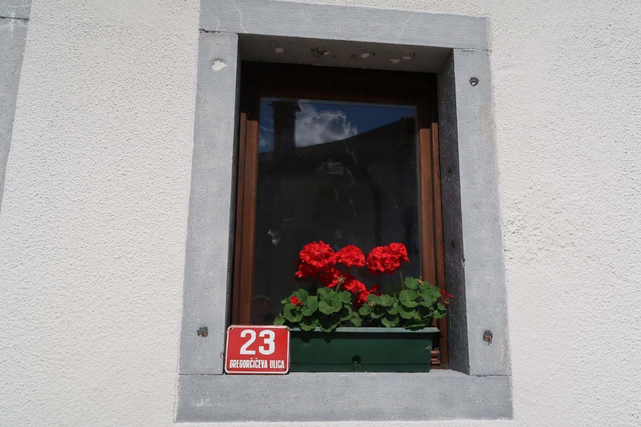 Premium Hostel Кобарид Екстериор снимка